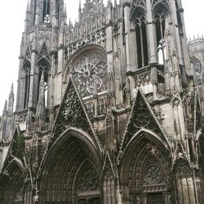 dentelle-de-pierre-cathedral